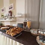 Hotel Voce Del Mare 2*