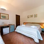 Hotel Voce Del Mare 2*