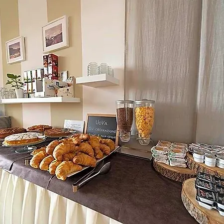 Hotel Voce Del Mare 2*